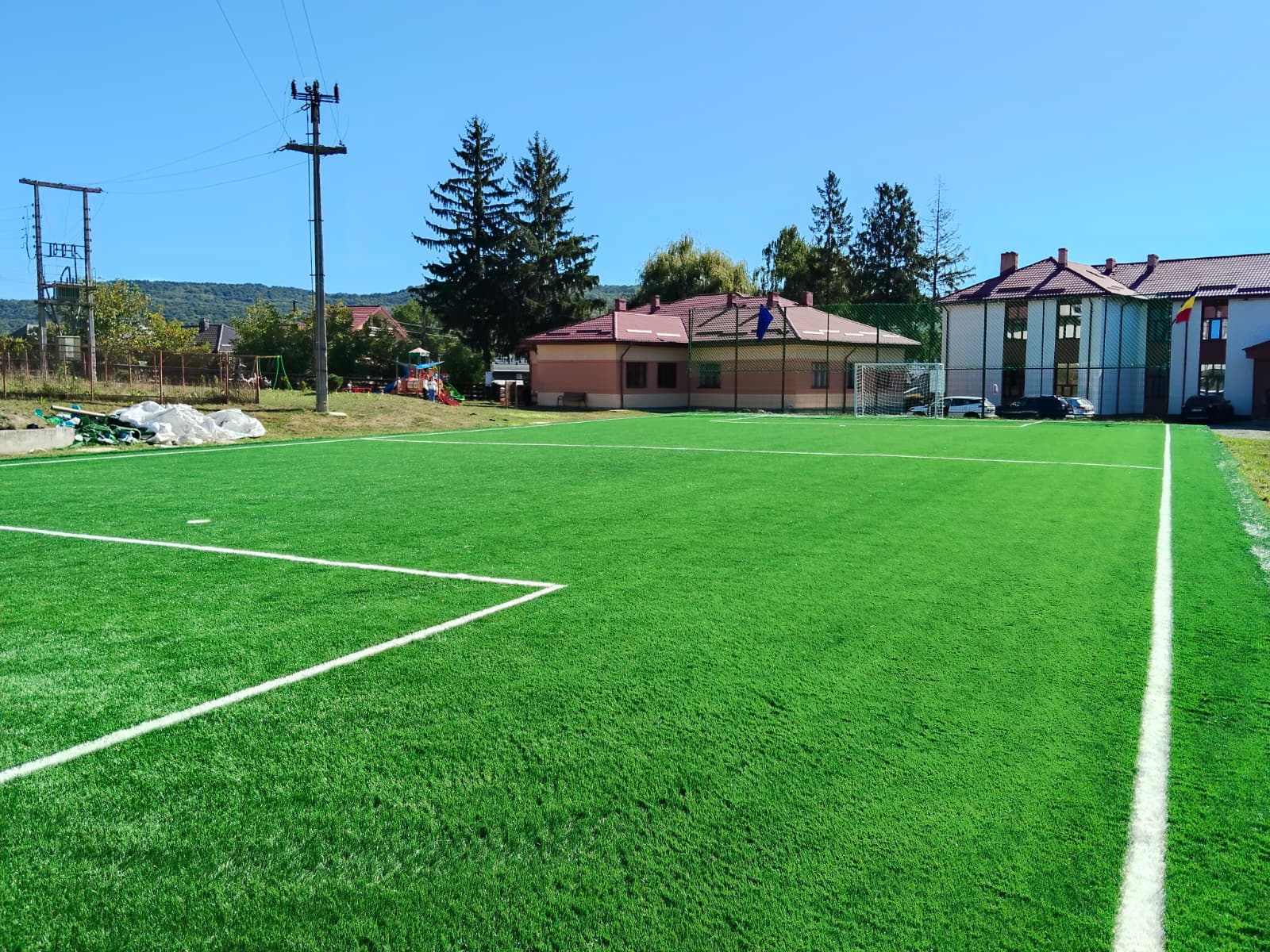 Reabilitare Teren de SPORT cu gazon sintetic pentru fotbal 50mm