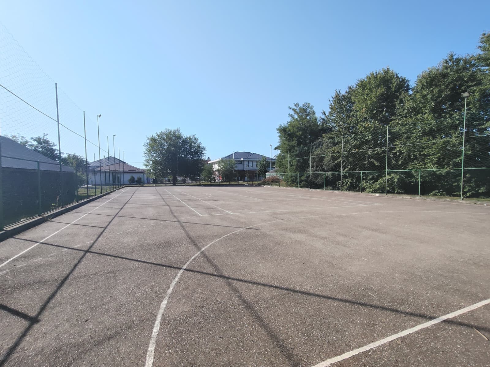 Reabilitare Teren de SPORT cu gazon sintetic 44x22