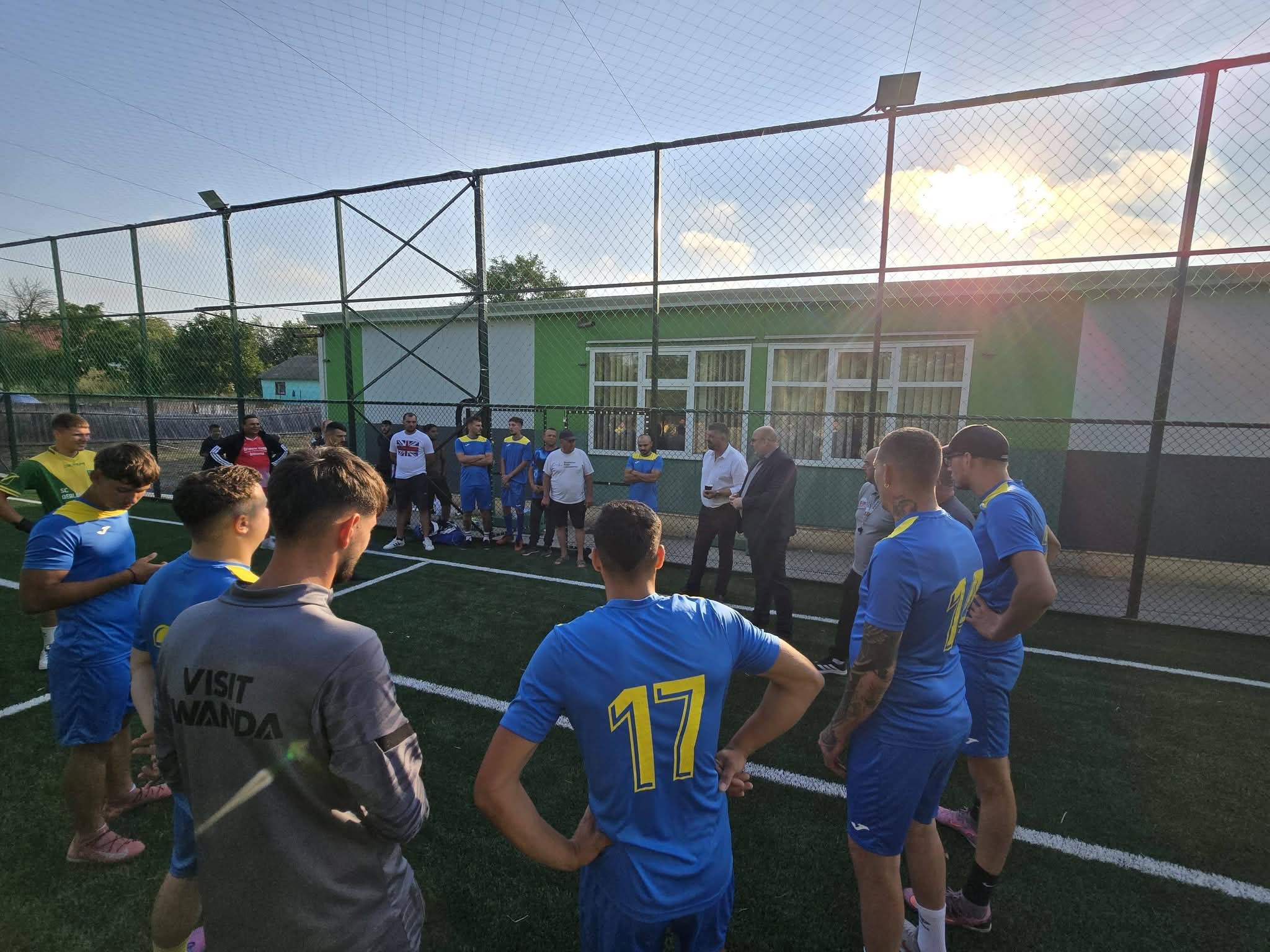 Teren de fotbal cu gazon sintetic de 50mm, Jud. Vaslui, Com. Tacuta