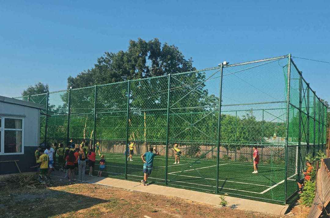 Teren de fotbal cu gazon sintetic de 50mm, Jud. Vaslui, Com. Tacuta